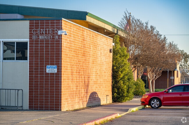 Center Elementary School encourages critical thinking and creativity.