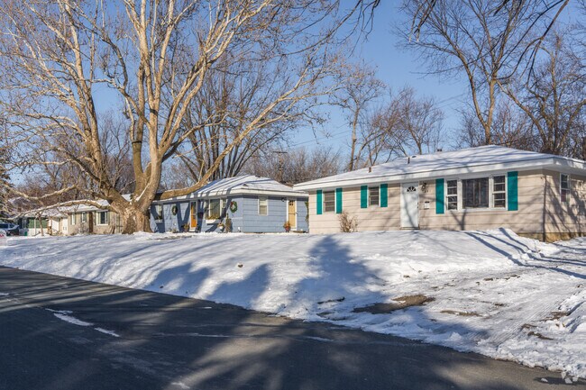 a row of Rambler homes in the Cedarhurst neighborhood.