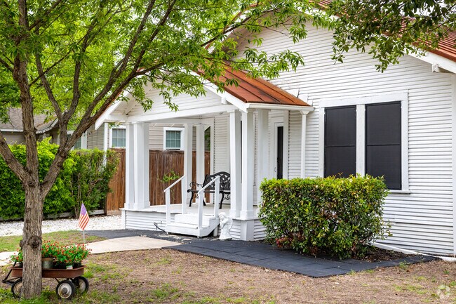 About Central Los Angeles Heights | Schools, Demographics, Things to Do