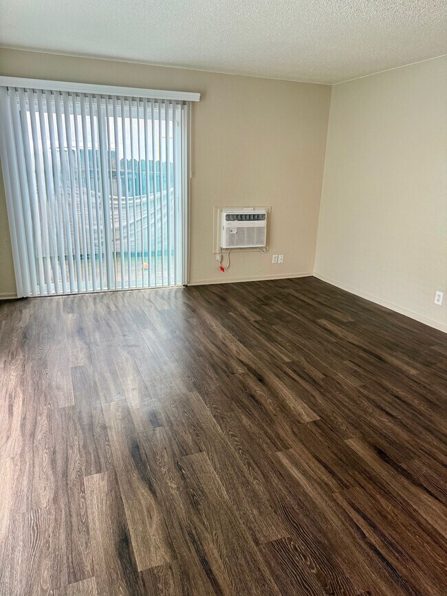 Olive Court Apartments, Fair Oaks, CA 95628 - photo 2