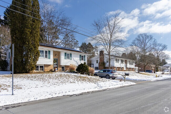 Split level houses are very common in Greentree.