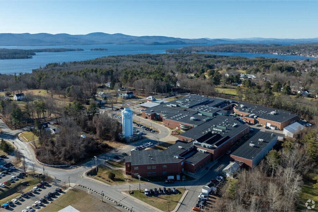 Kingswood Regional Middle School is a public school in Strafford County.