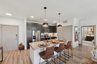 301 Mercedes St, Benbrook, TX 76126