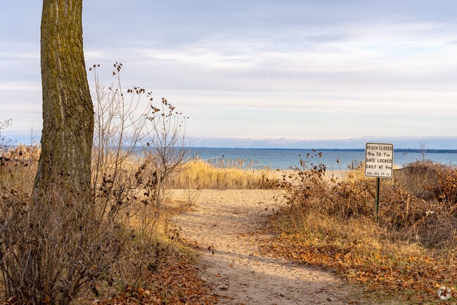 Kraft Road Beach is the ideal spot to watch a sunrise.