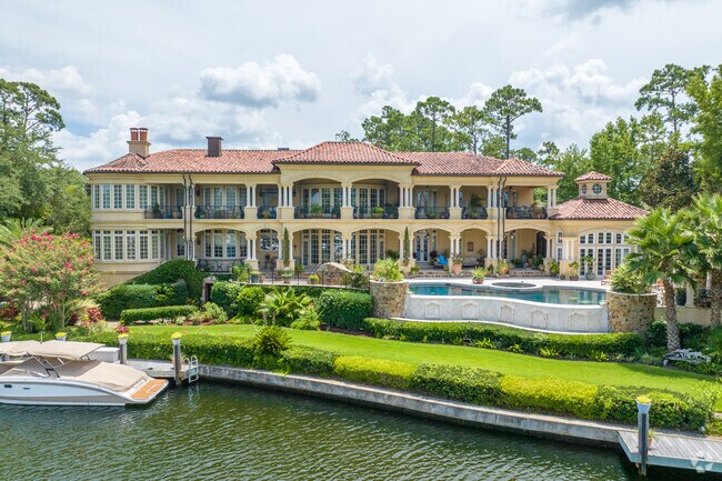 Wexford boasts large mansions that with private docks.