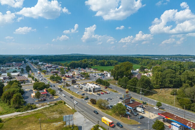 Glasgow features convenient retail without sacrificing abounding green space.