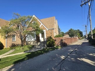 5015 N Monitor Ave, Chicago, IL 60630