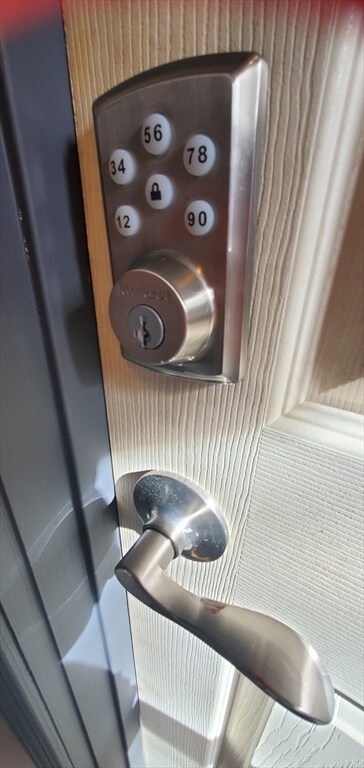 14 Bateman St unit 14 Bateman 2, Roslindale, MA 02131 - photo 1