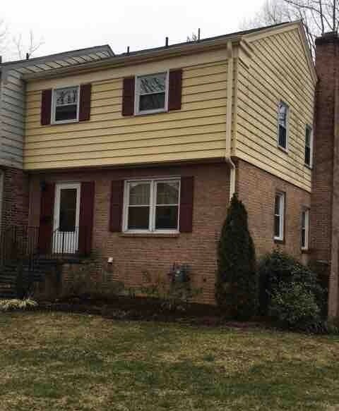 112 Camelot Ct, Blacksburg, VA 24060