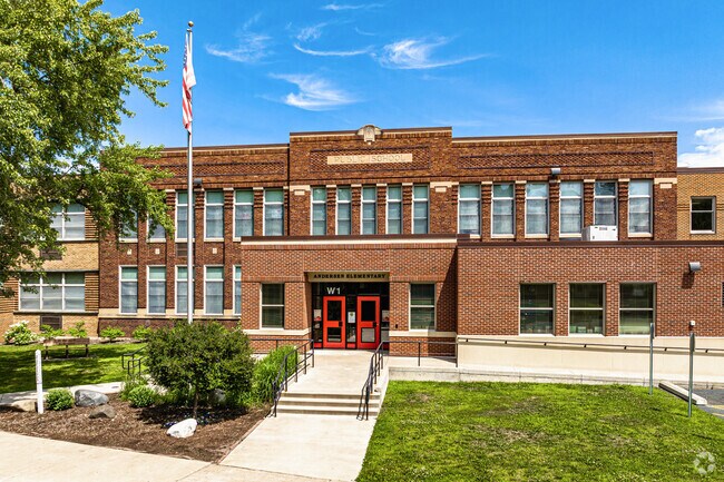 Andersen Elementary School is the only school within Bayport’s borders.