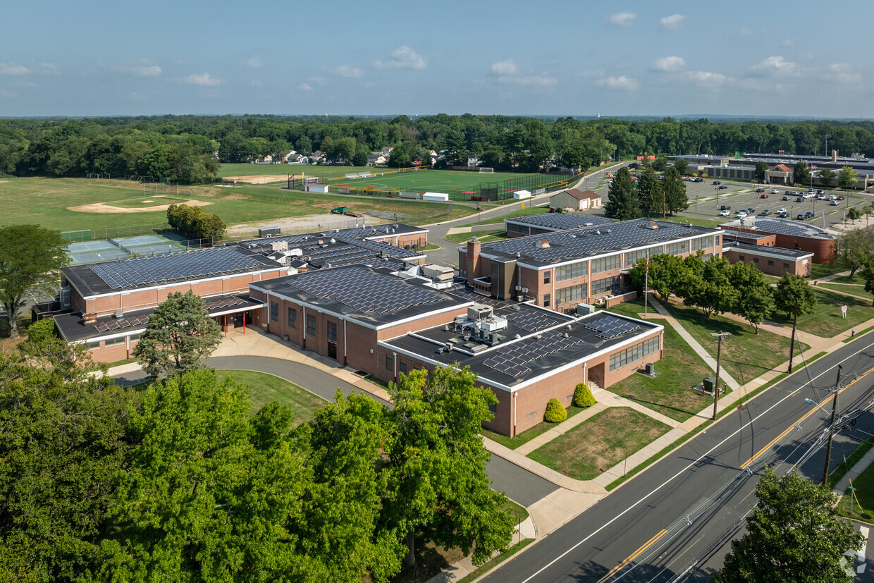 Picture of Lawrence Middle School