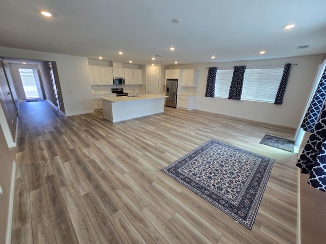 1743 Shingle Ave, Manteca, CA 95337 - photo 5