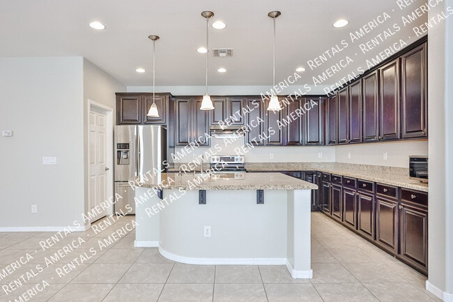 15573 W Laurel Ln, Surprise, AZ 85379 - photo 7