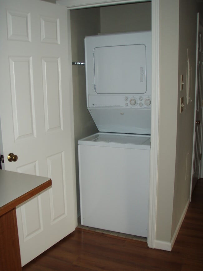 Washer & Dryer (in unit)