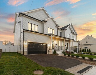 21 Bolton St Unit 2, Waltham, MA 02453