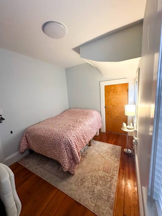 99 School St Unit 1, Somerville, MA 02143