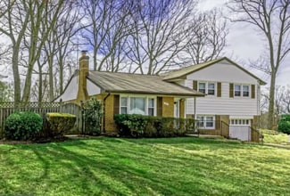 7421 Grace St, Springfield, VA 22150