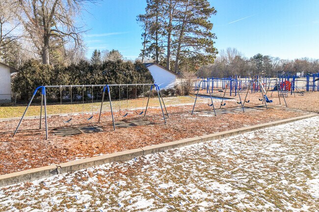 Lincoln Elementary School has scored an overall A- on Niche.