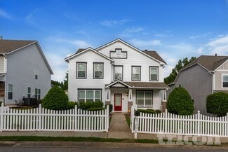 3819 Stagecoach Ln, Cumming, GA 30040