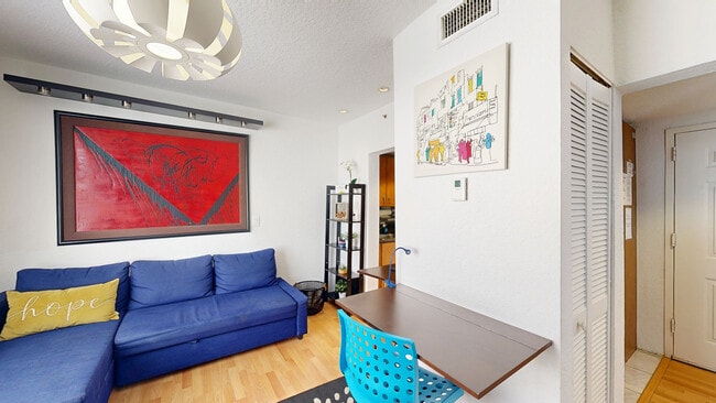 7326 Collins Ave unit 207, Miami Beach, FL 33141 - photo 2