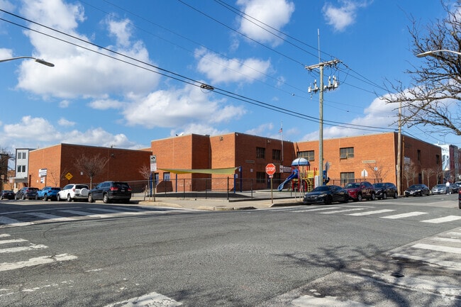 George Washington Elementary School serves grades from Pre-K through the 5th grade.