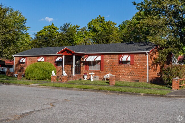 Brick ranch homes can be found in Walter Jetton.