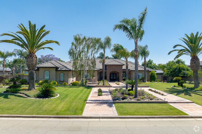 Rosedale's location is perfect for anyone seeking larger lots and unique properties.