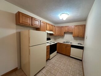 282 Grove St, Auburndale, MA 02466