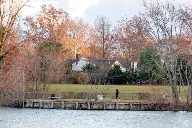 Hewlett Neck’s sense of community and water-centric lifestyle give it a unique, peaceful atmosphere.