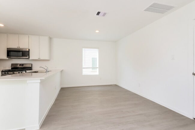 15286 Abella Dr, Montgomery, TX 77316 - photo 7