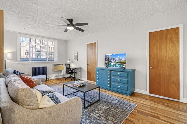 1666 Detroit St unit ID1071976P, Denver, CO 80206 - photo 7