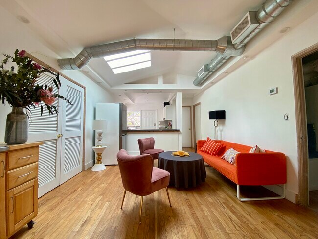 500 NE 62nd St unit Cozy 2 BR apartment, Miami, FL 33138 - photo 4