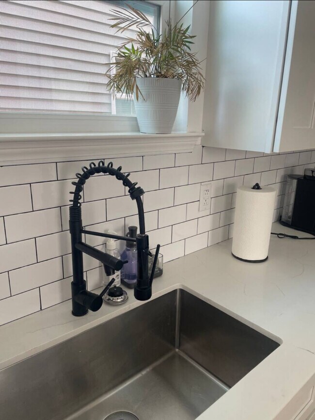 2758 N Rocheblave St, New Orleans, LA 70117 - photo 7