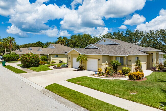 Subdivisions with newer custom homes are starting to pop up more and more in Palmetto.