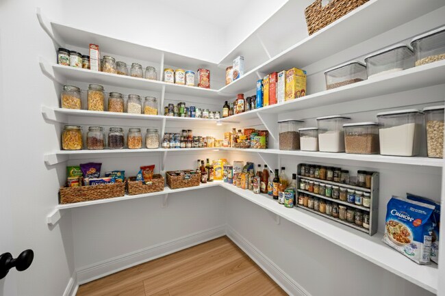 2741 Louis Cir, Crestview, FL 32536 - photo 2