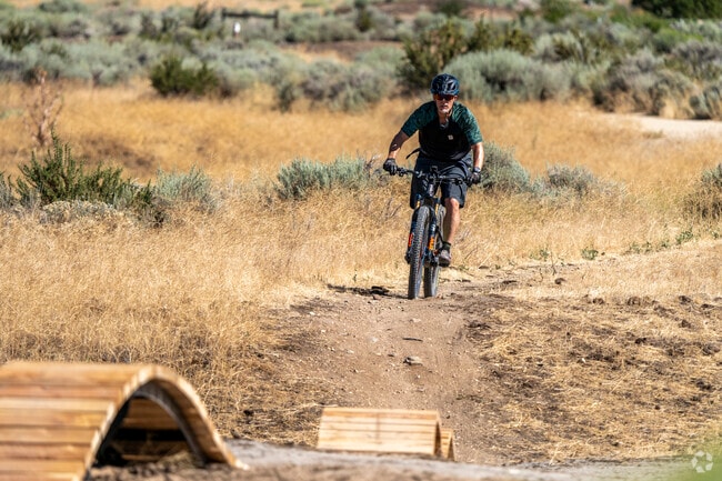 Directly East of Somersett is Sierra Vista bike park which can be ridden to right from home.