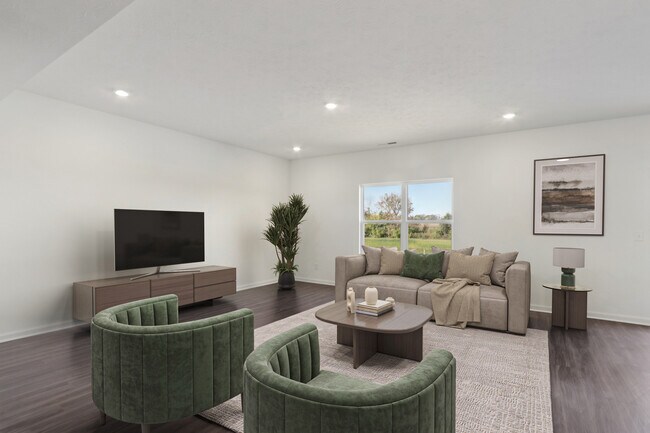 4312 Sedgewick Ct, Columbus, IN 47201 - photo 6