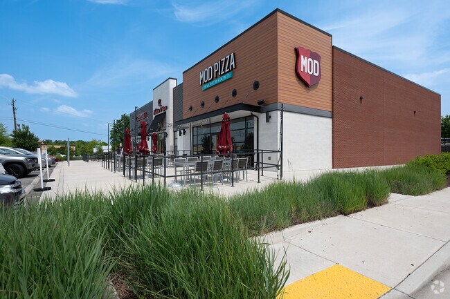 Regency locals savor the flavors of Chipotle and MOD Pizza for a quick dining option.