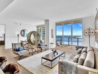 1300 Brickell Bay Dr, Miami, FL 33131