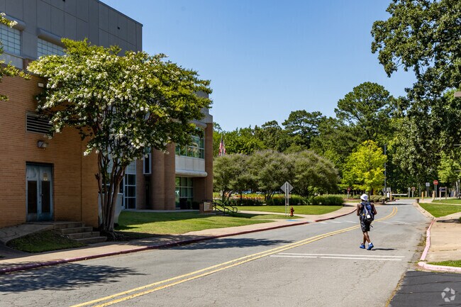Oak Forest is the perfect setting for the University of Arkansas at Little Rock.