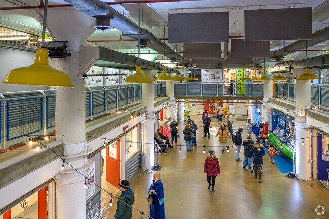 Browse dozens of local artists at The Torpedo Factory in Alexandria.