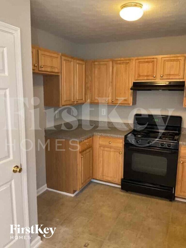 2631 S Hills, Riverdale, GA 30296 - photo 4