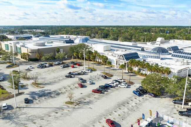 Shop, dine, and indulge in the vibrant energy of Jacksonville at The Avenues Mall.