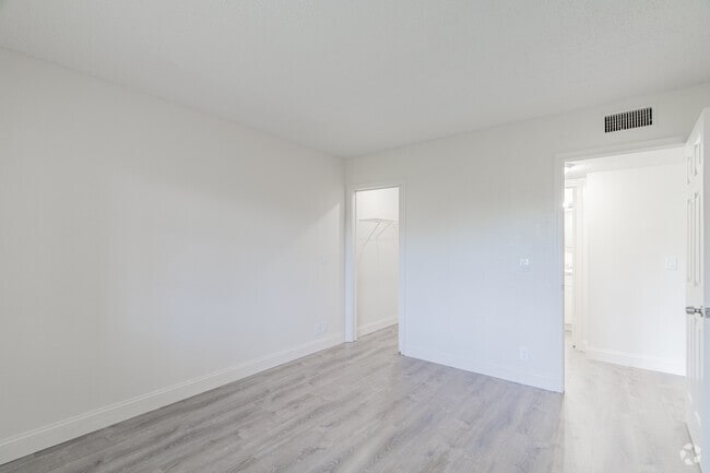 Villas at Palm Beach, West Palm Beach, FL 33415 - photo 4