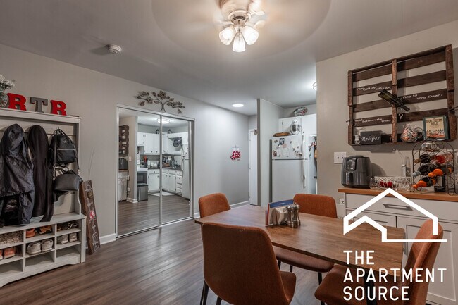 Park West unit 210, Chicago, IL 60614 - photo 7