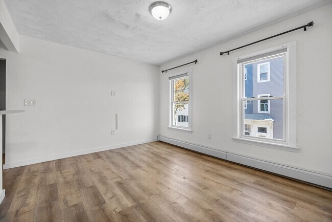 294 Marginal St unit 1, Boston, MA 02128 - photo 6