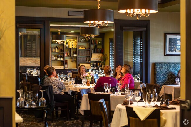 Hondo's Steakhouse in Innsbrook, a fine dining restaurant, has a relaxed atmosphere.