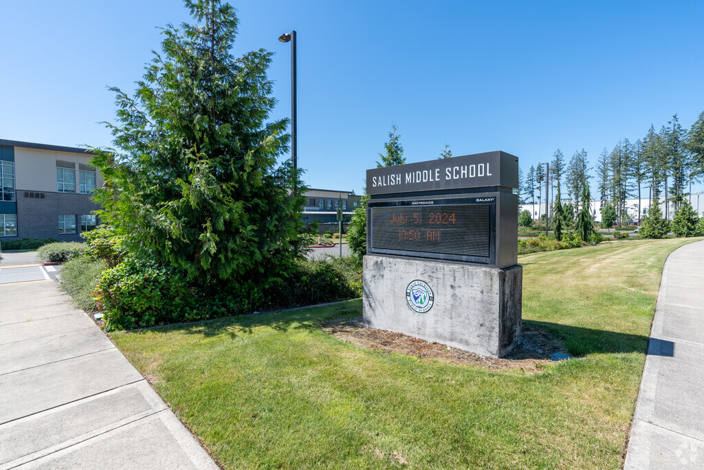 Salish Middle School has a student enrollment of 766 students.