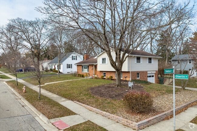 Cranbrook is known as a quiet, secluded community near schools, work and entertainment.