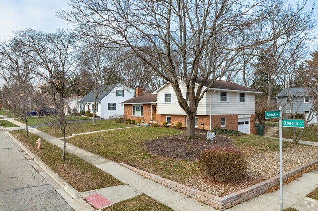 Cranbrook is known as a quiet, secluded community near schools, work and entertainment.